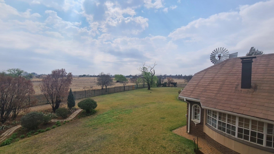 5 Bedroom Property for Sale in Wilgeboom A H North West